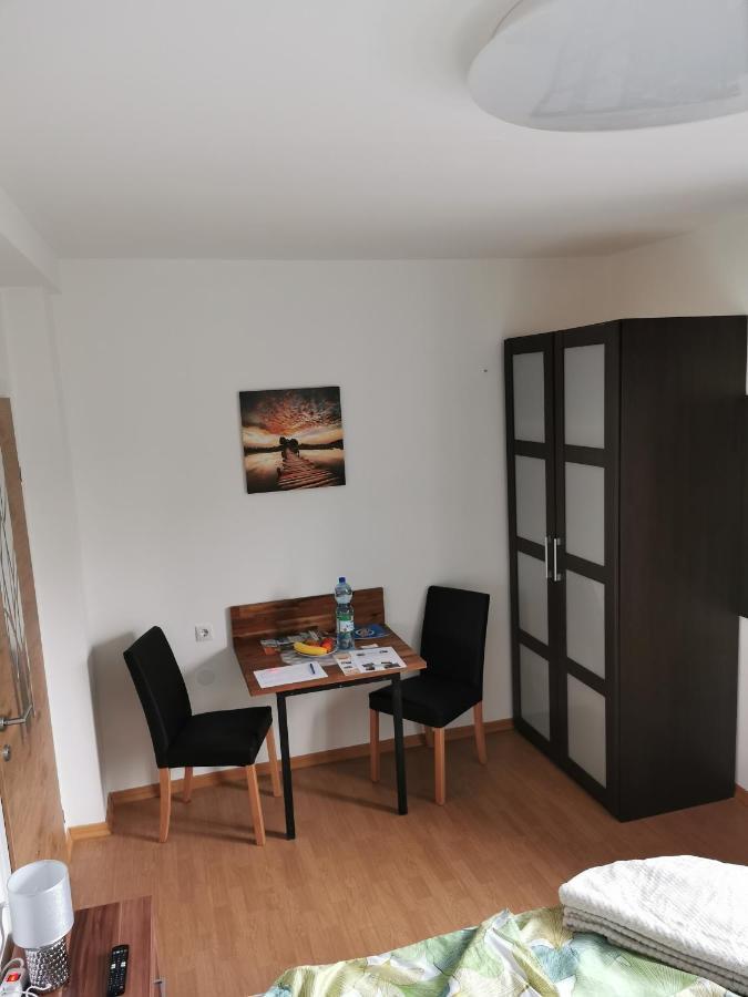 Homew4 - Tiny Apartment Hoheneich Exterior foto